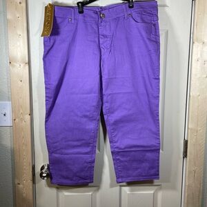 Chic Purple Pants with Decorative Button